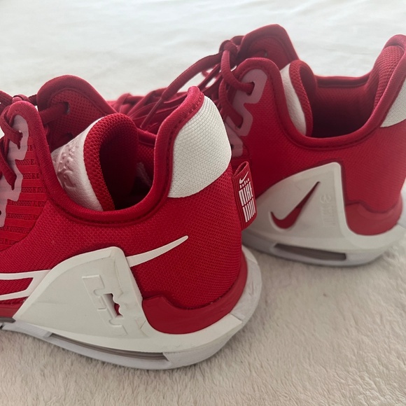Nike LeBron Witness 6 TB 'University Red' DO9843-600 SIZE 8.5 MENS - Picture 4 of 7